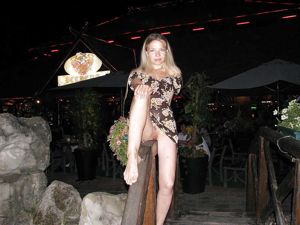 Pussy flashing in public. Have they no pride? Who cares! #18795941