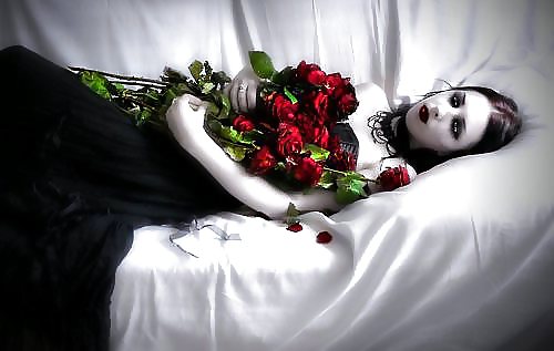 I took a fancy for some girls from the gothic side today... #12165693