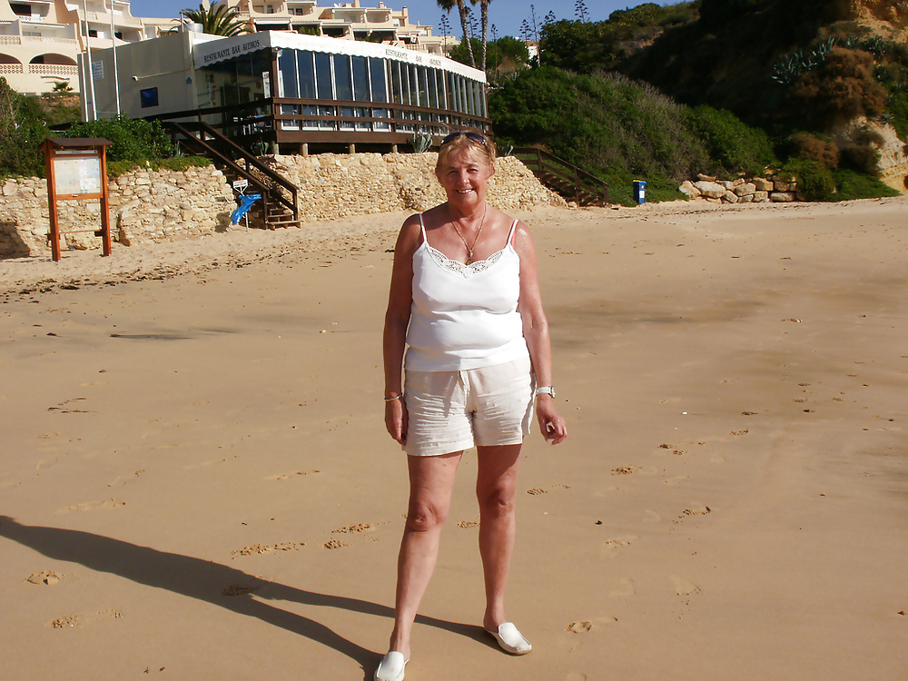 Matures of all shapes and sizes hairy and shaved 72 #18699511