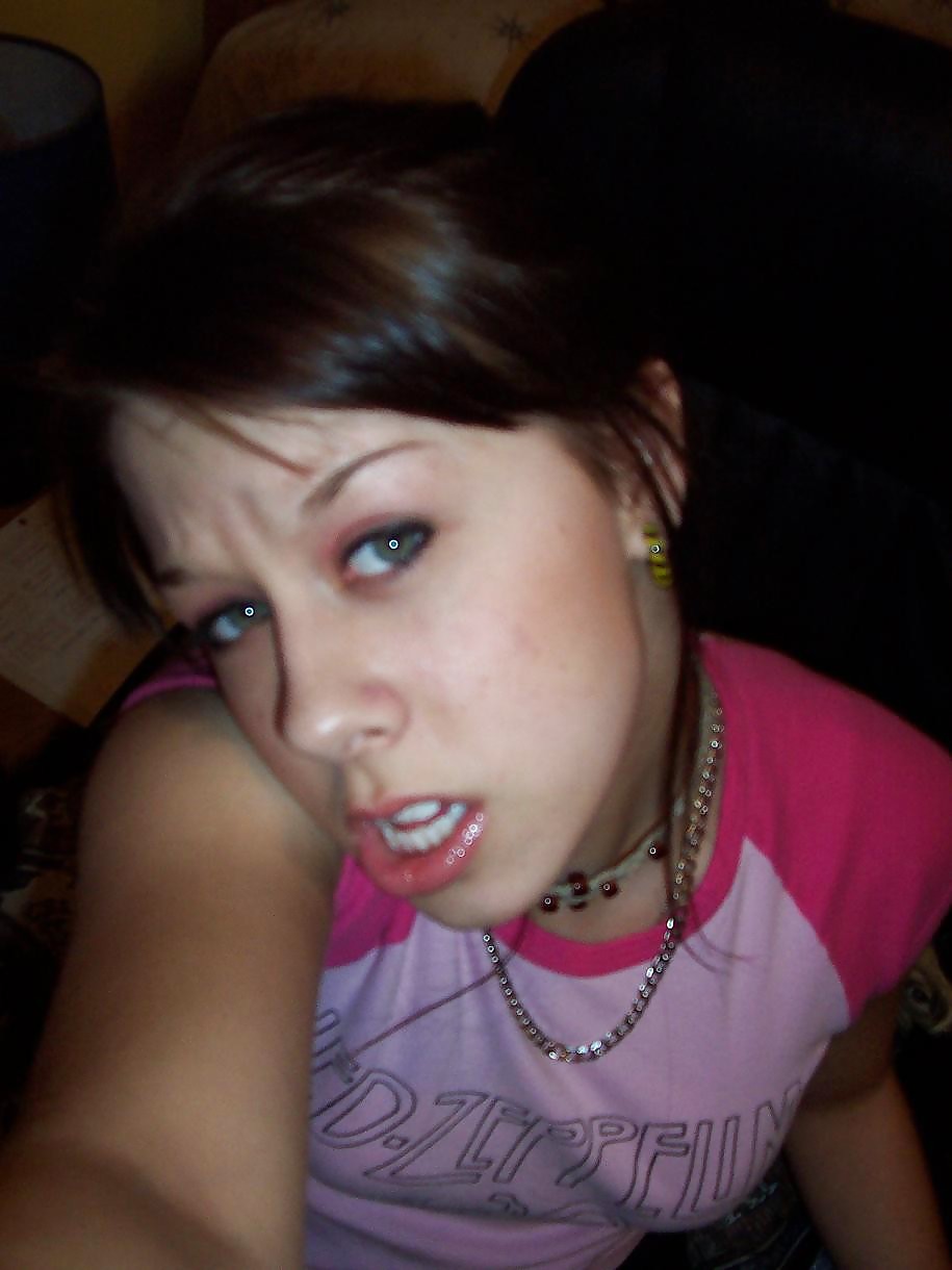 SingleStonerBabe From JoinUnTrue.com #6919268