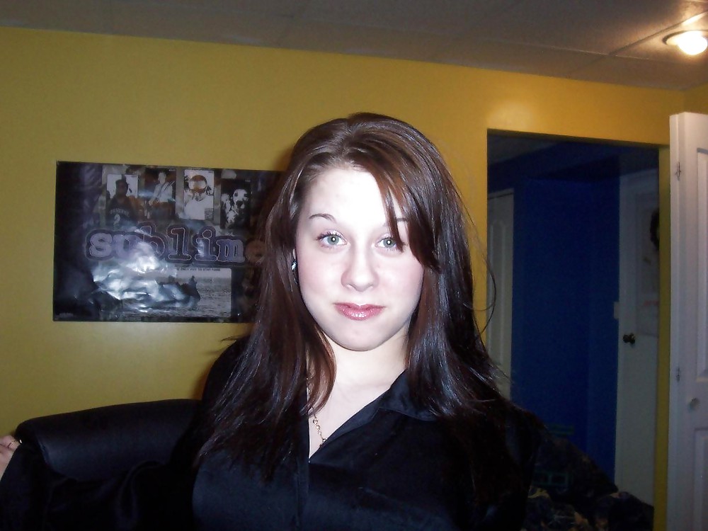 SingleStonerBabe From JoinUnTrue.com #6919336