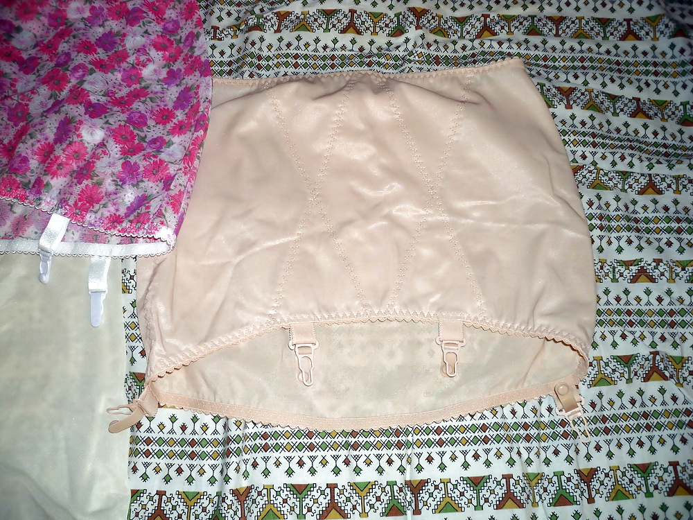 Pushuna's new open bottom girdle #19642119