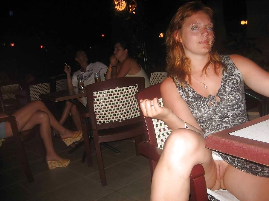 HOT AMATEUR WIVES - FLASHING #6297246