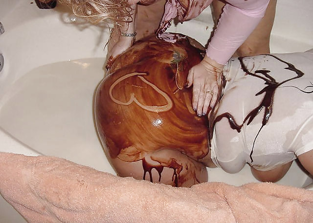 Fun with a friend  milk and hershey chocolate in tub #104460