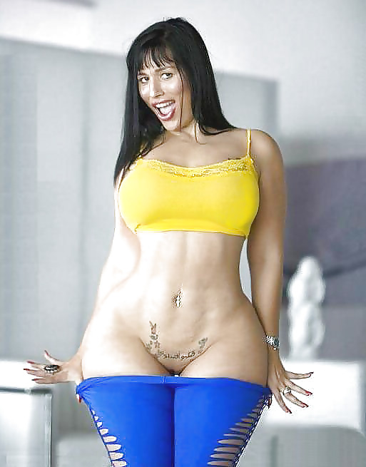 Chicks with wide hips 3!!! #8977196