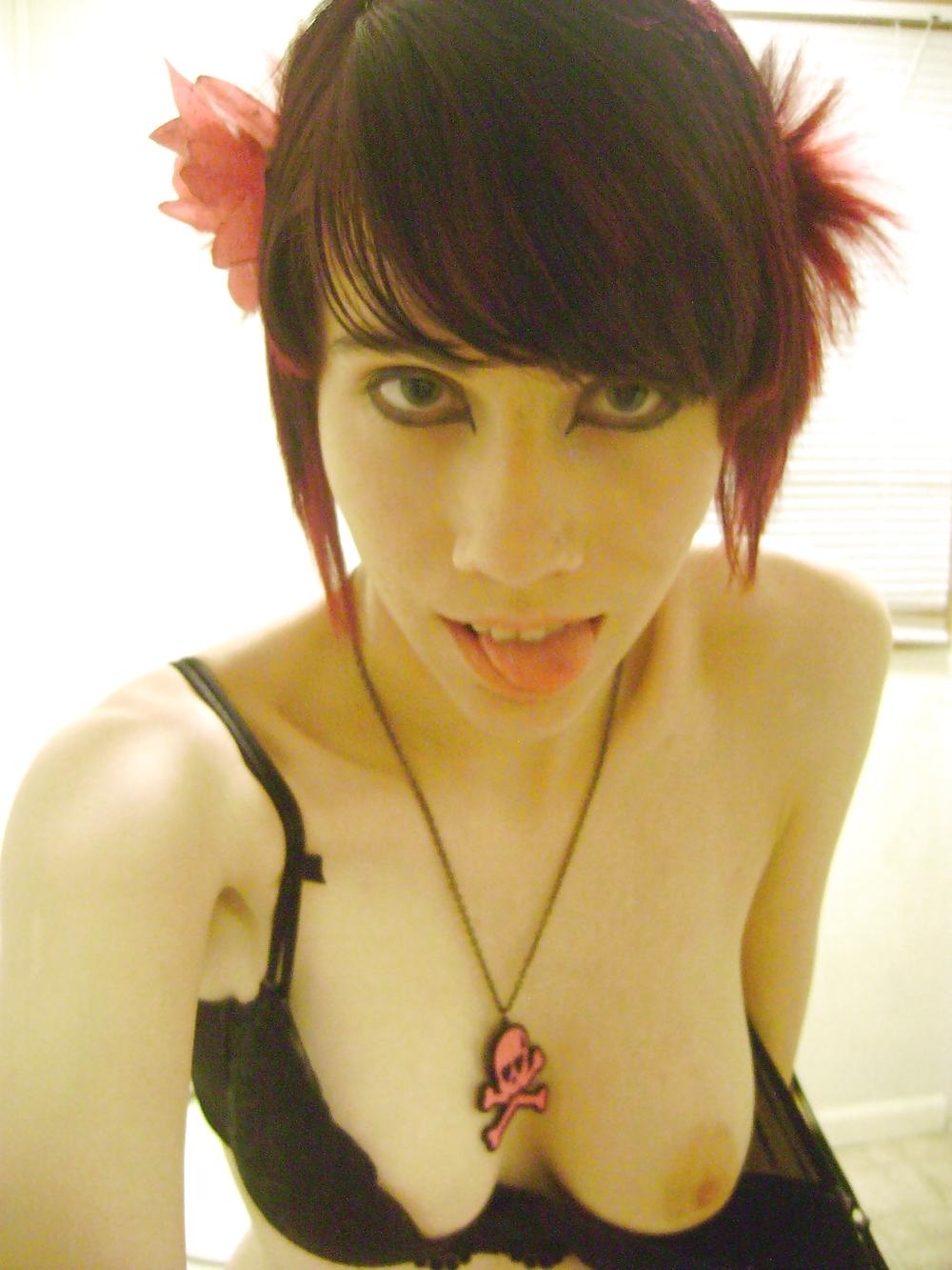 SmutDates Dot Com  User ID FxckLI #8137820