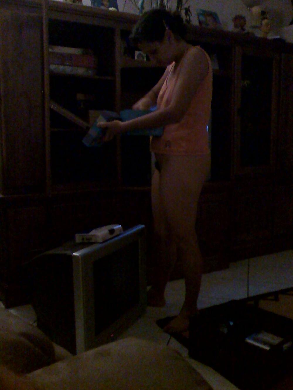 Tidying up in the House - Bottomless #499300