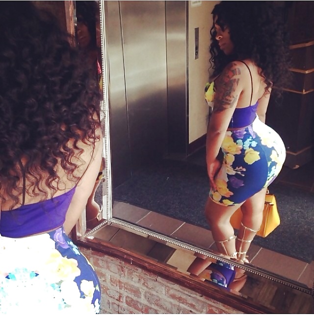 Do you know where I can find some booty? #10280778