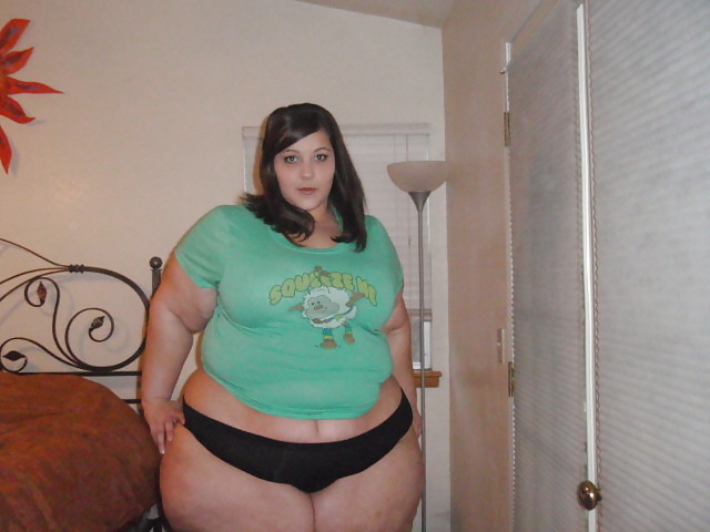 Rubenesque:  Otherwise known as Voluptuous or Pear Shaped #1306568
