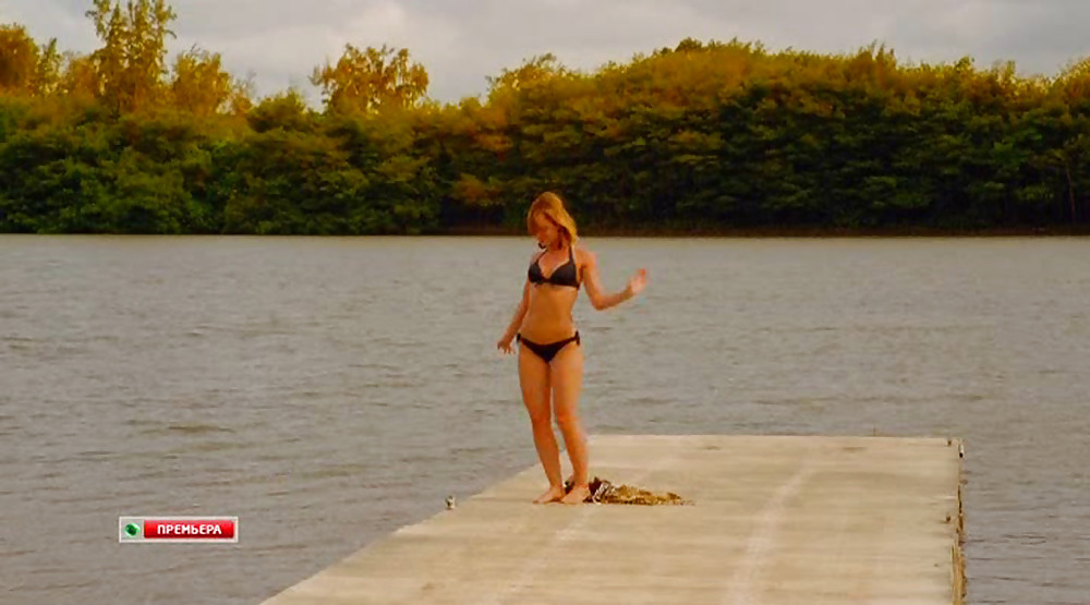 Mena Suvari in a bikini in you may not kiss the bride #11064145