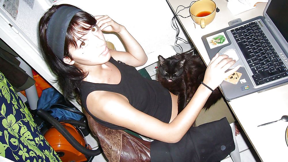 THE MOST FAMOUS SLUTS ON THE NET 3 #13285967