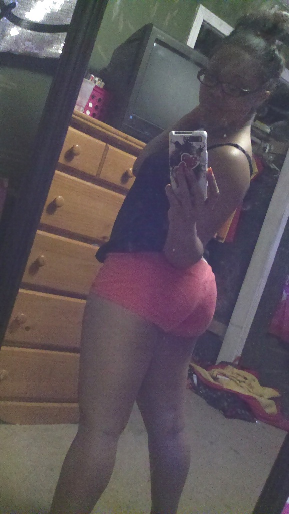 SELF SHOOT #5523725