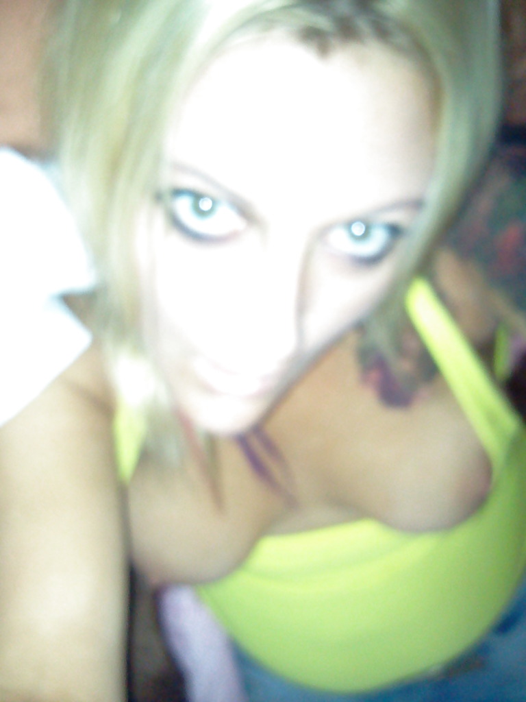 SELF SHOOT #5523769