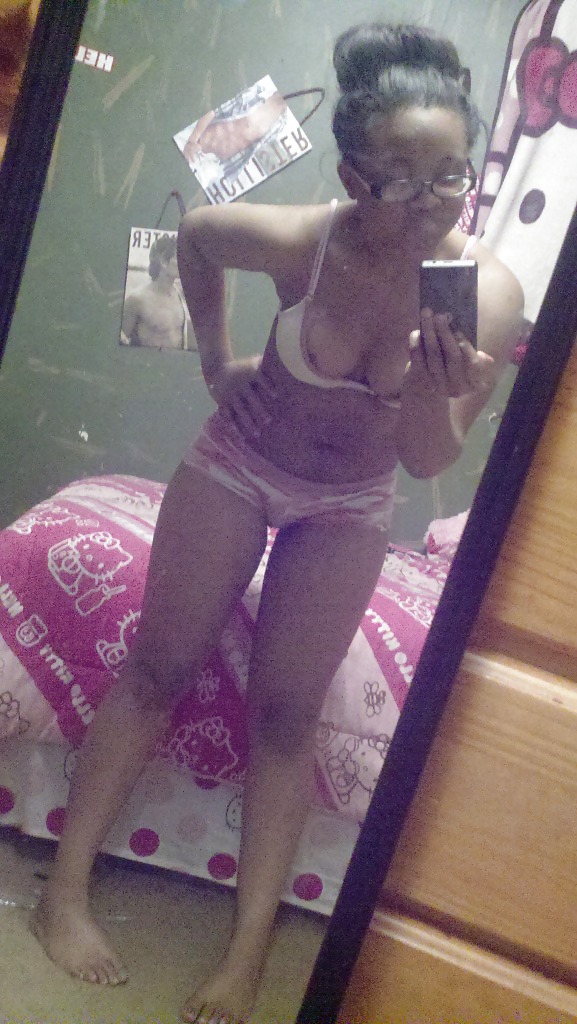 SELF SHOOT #5523798