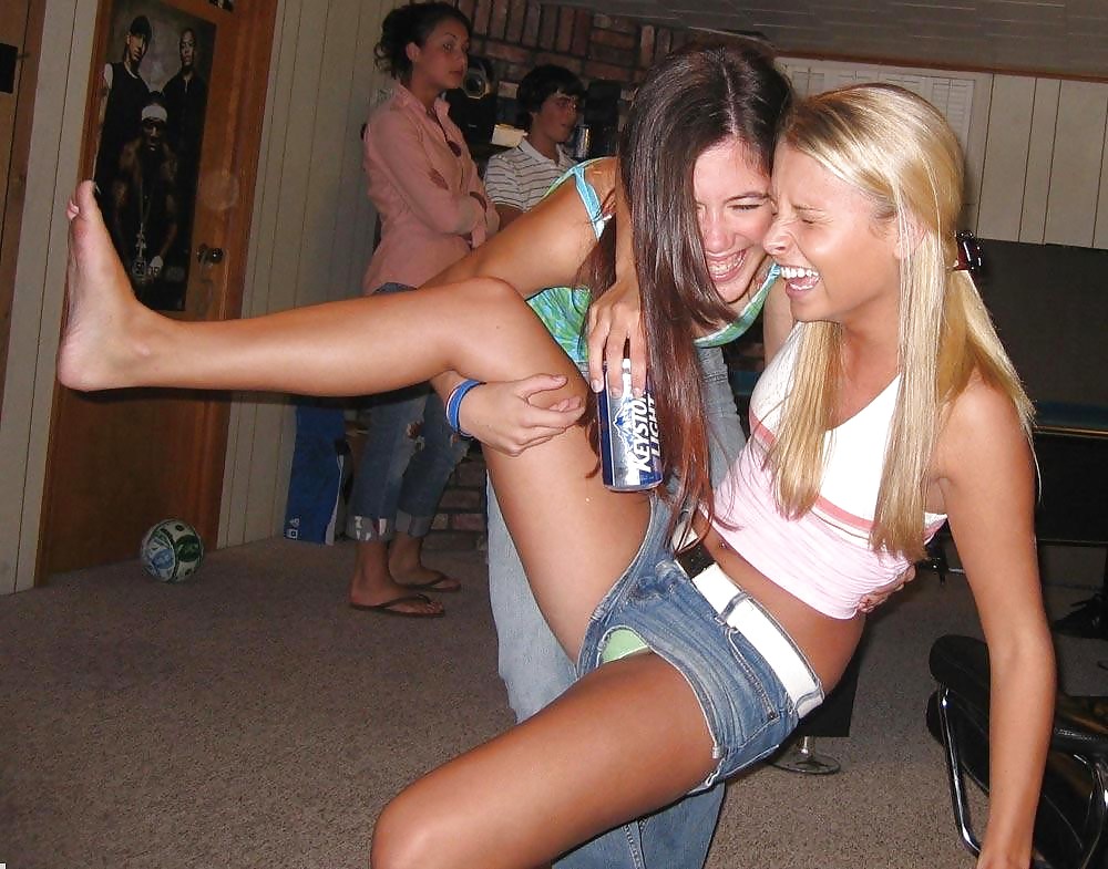 ITS PARTY TIME  #1569774