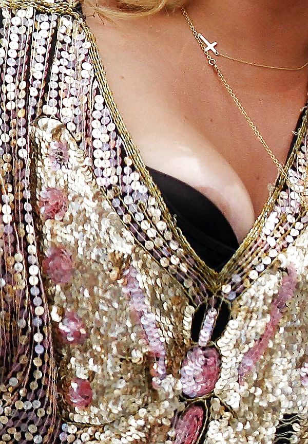 Kesha Nip slip #784751