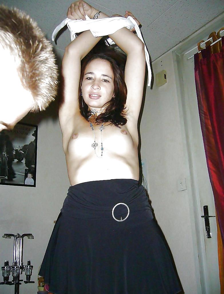 Sensual gf posing at home and in lesbian action #5100389