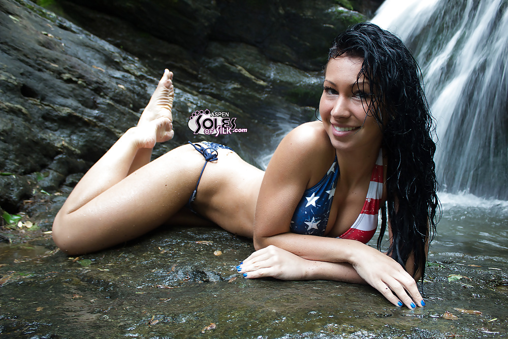 Aspen: I want to shoot your cum all over my soft soles #19480284