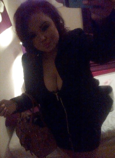 Would you empty your balls in chubby chav Sammi?  #30470057