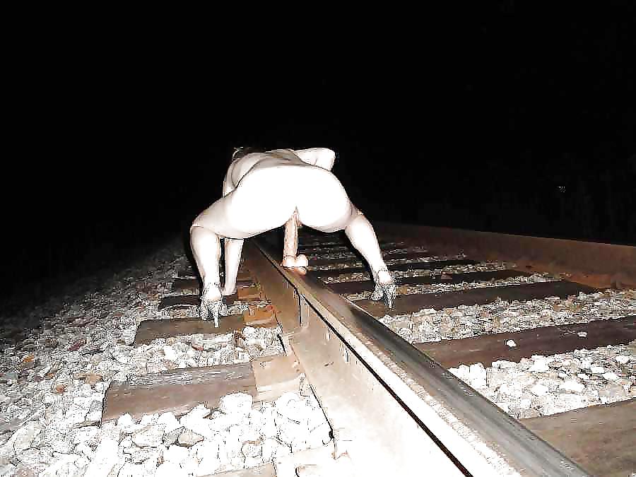 Large Objects Inserted Up Pussy and Ass #25620449