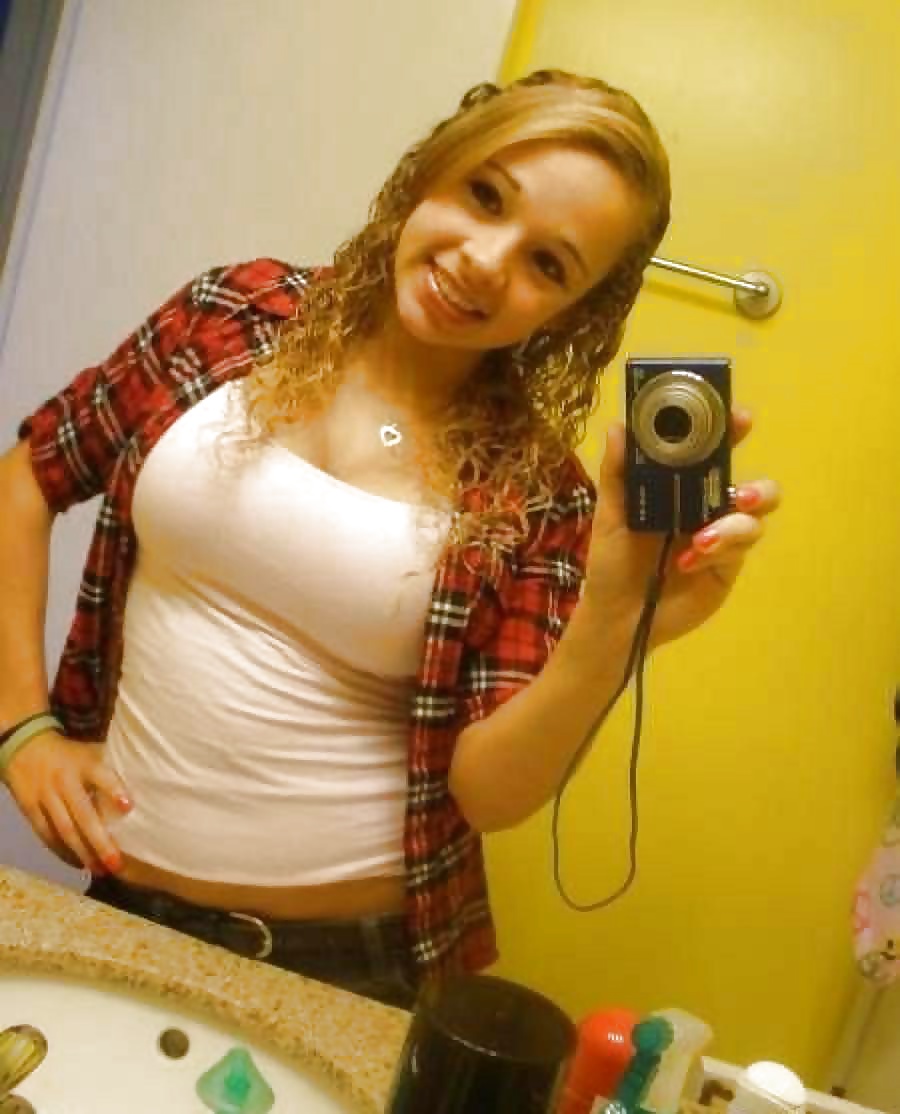 Cleavage & Stuff part.4 #31194267