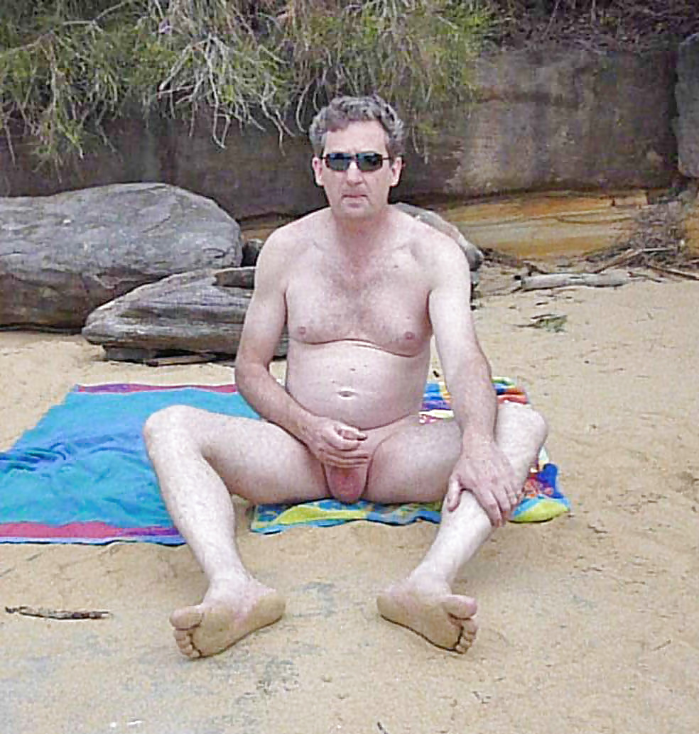 A day  at the beach with malcolm #32960487