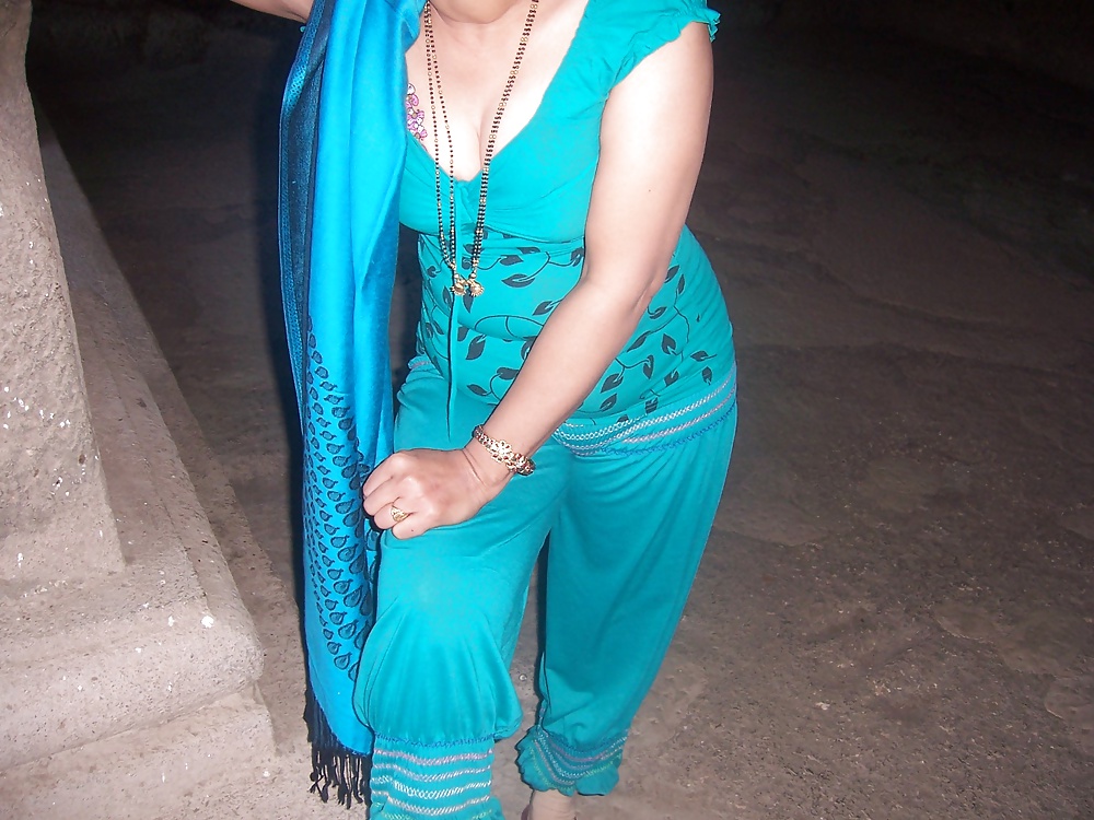 Desi Showing Assets 17 #31506836