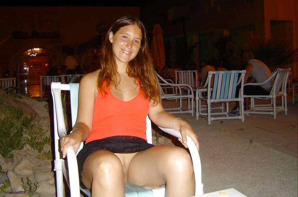 Flashing and Upskirts in Public #25009439