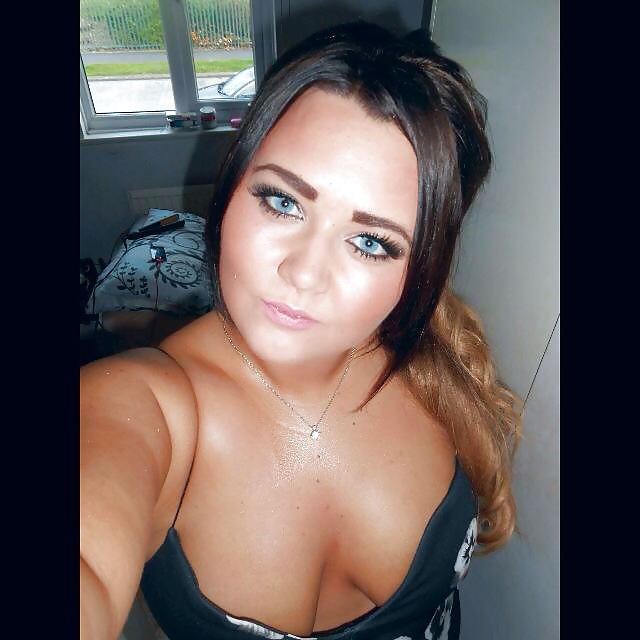 Would you empty your balls in saggy tit chav Taylor? #30776078