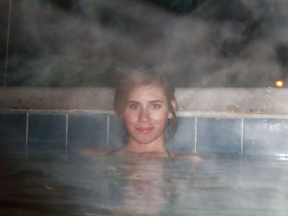 Big breast in the Jacuzzi - Llost Camer #35291526
