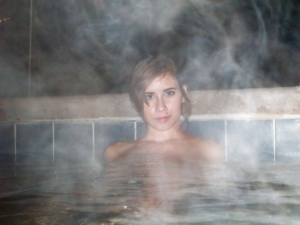 Big breast in the Jacuzzi - Llost Camer #35291623