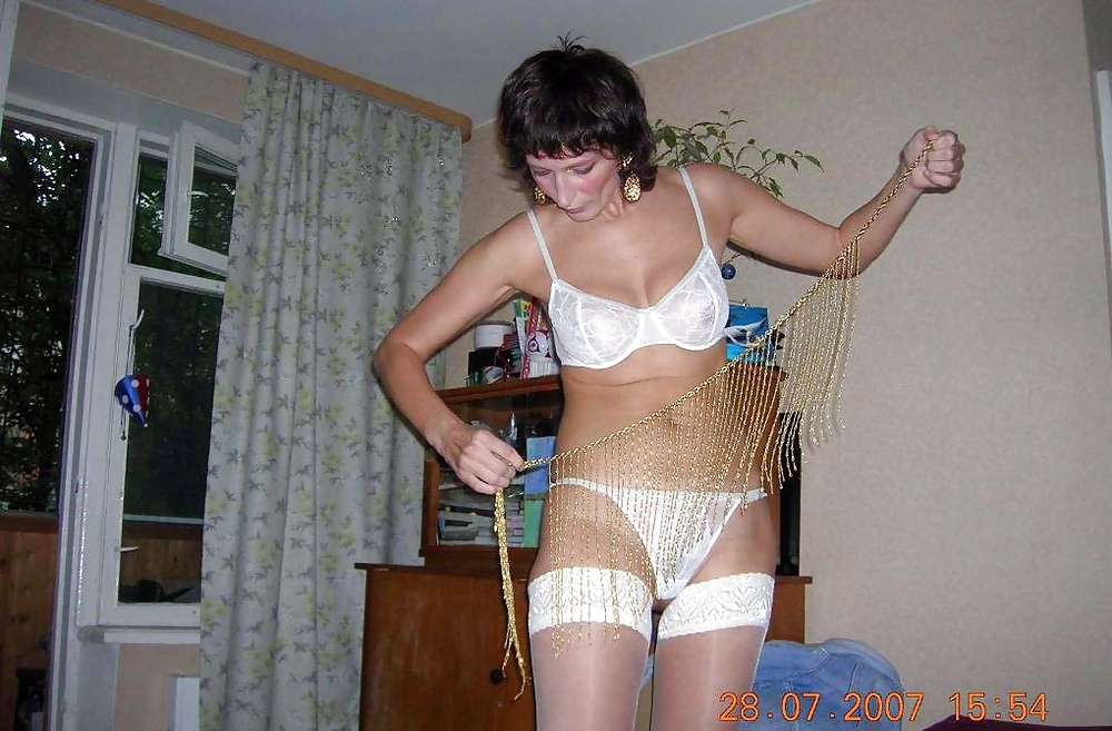 MATURE AND GRANNY SHOW THEIR BITS #30205434