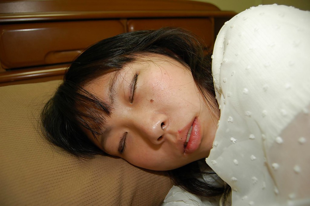 Awesome brunette asian teen Noriko is showing her amazing pussy #50361112