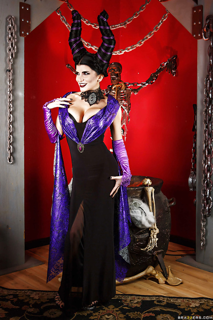 Milf pornstar Romi Rain showing off in her Halloween costume #53650997