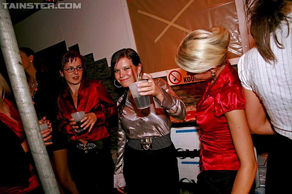 Voluptuous european chicks acting saucy at the drunk party #51251047