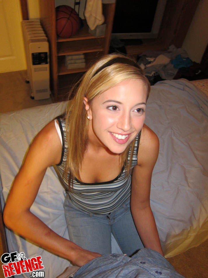 Sweetly cute amateur with shaved cunt gets nailed and facialized #50974131