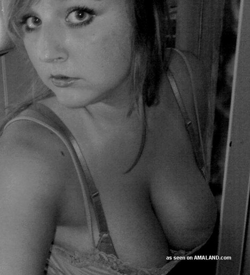 Selection of amateur chunky girlfriends posing sleazy on cam #67610447