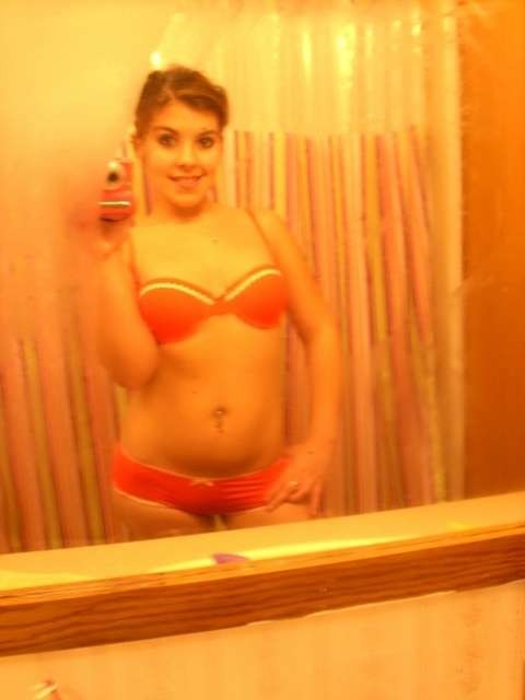 Latina teen in takes pics in bathroom #77956282