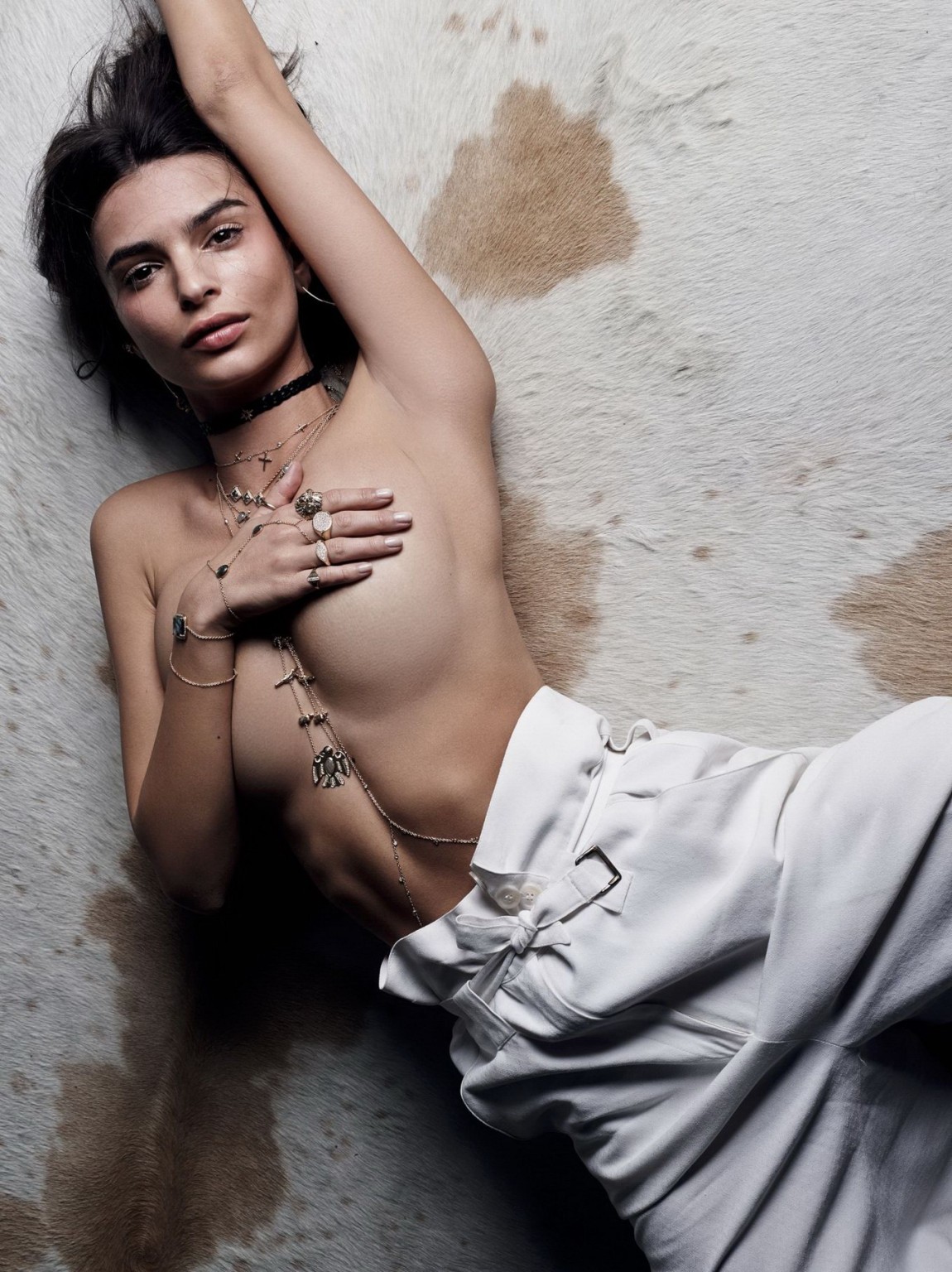 Emily Ratajkowski topless trying to hide her huge boobs #75144589