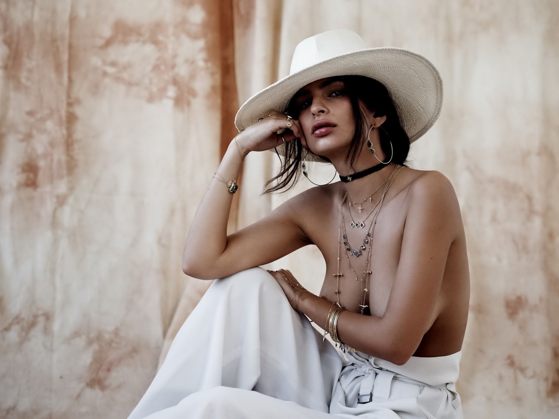 Emily Ratajkowski topless trying to hide her huge boobs #75144610