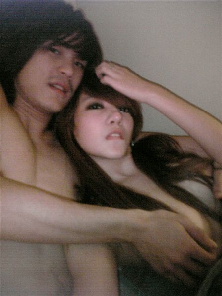 Asian gfs are posing and fucking for the camera gallery 3 #67717367