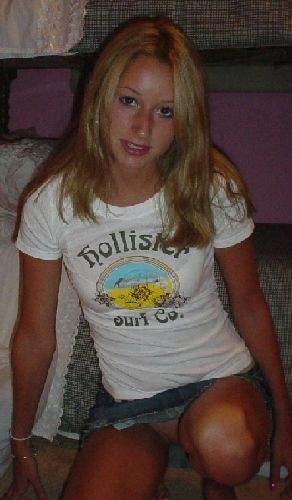 Kinky chicks with pierced clits #68083391