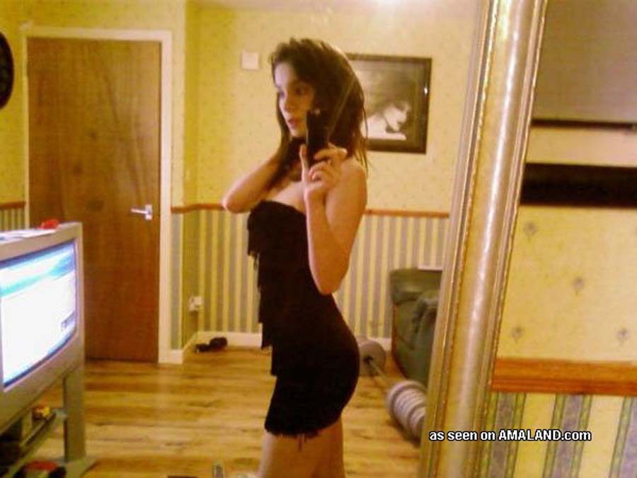 Picture selection of Sally getting sexy with her cam #75713058