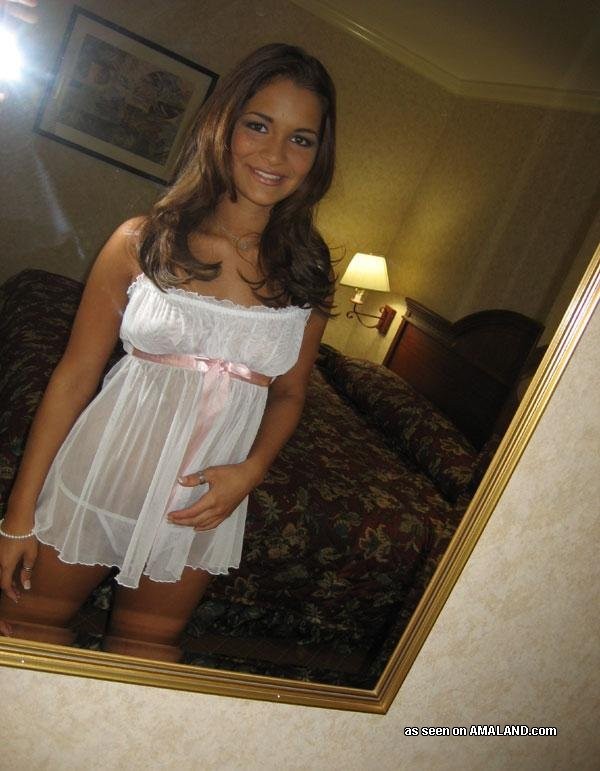 Hot and sexy amateur Spanish chicas #77956802