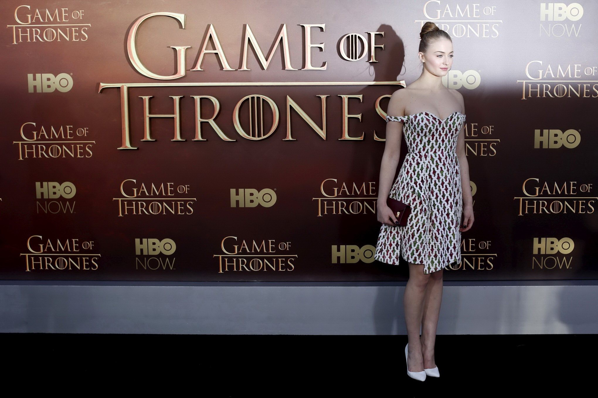 Sophie Turner showing huge cleavage at the Game of Thrones Season 5 Premiere in  #75168987