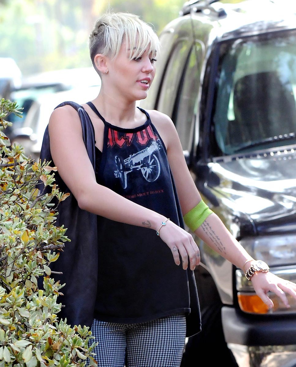Miley Cyrus out and about in los angeles #75251036