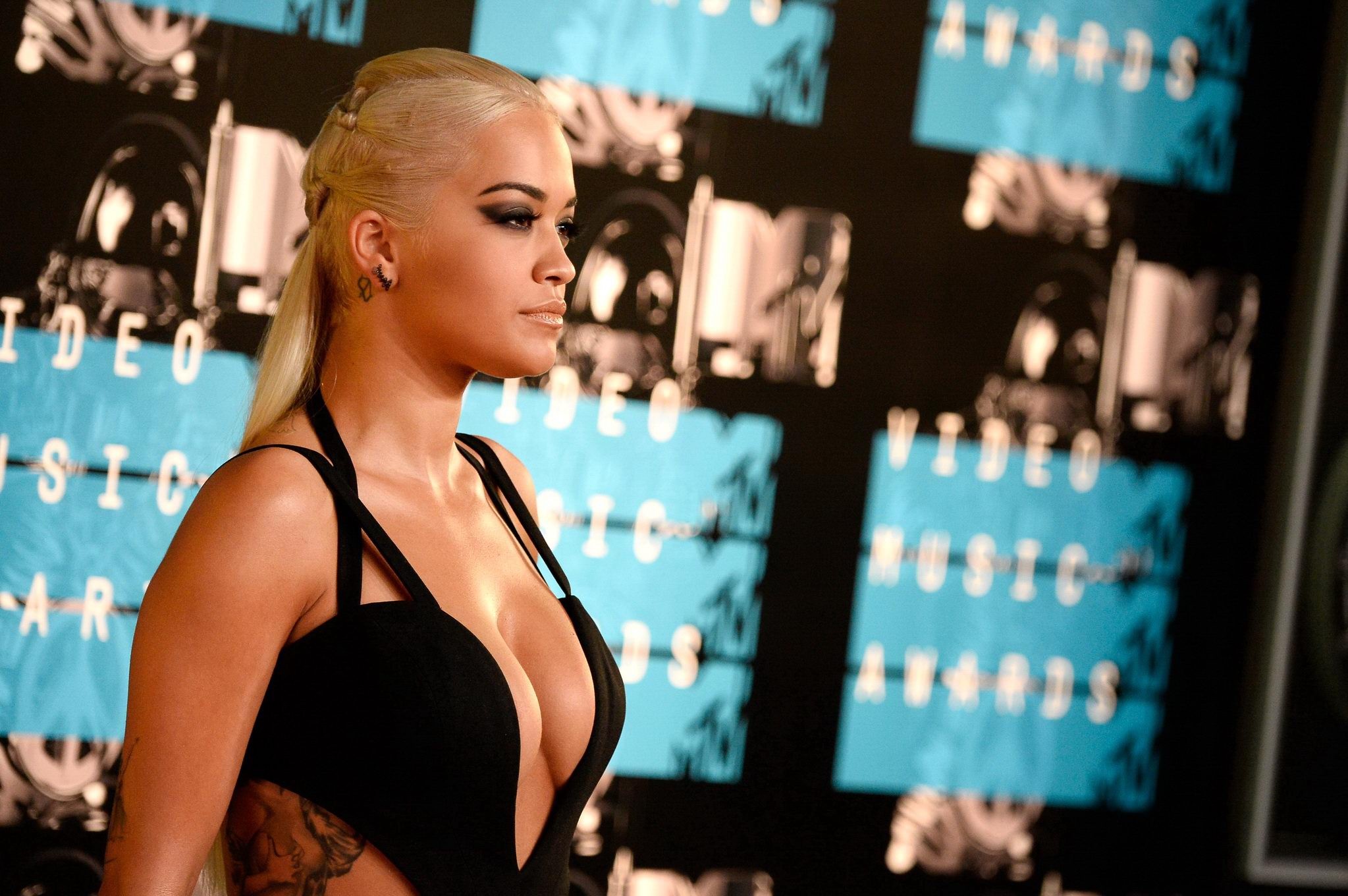 Rita Ora showing huge cleavage at the MTV VMA #75153515