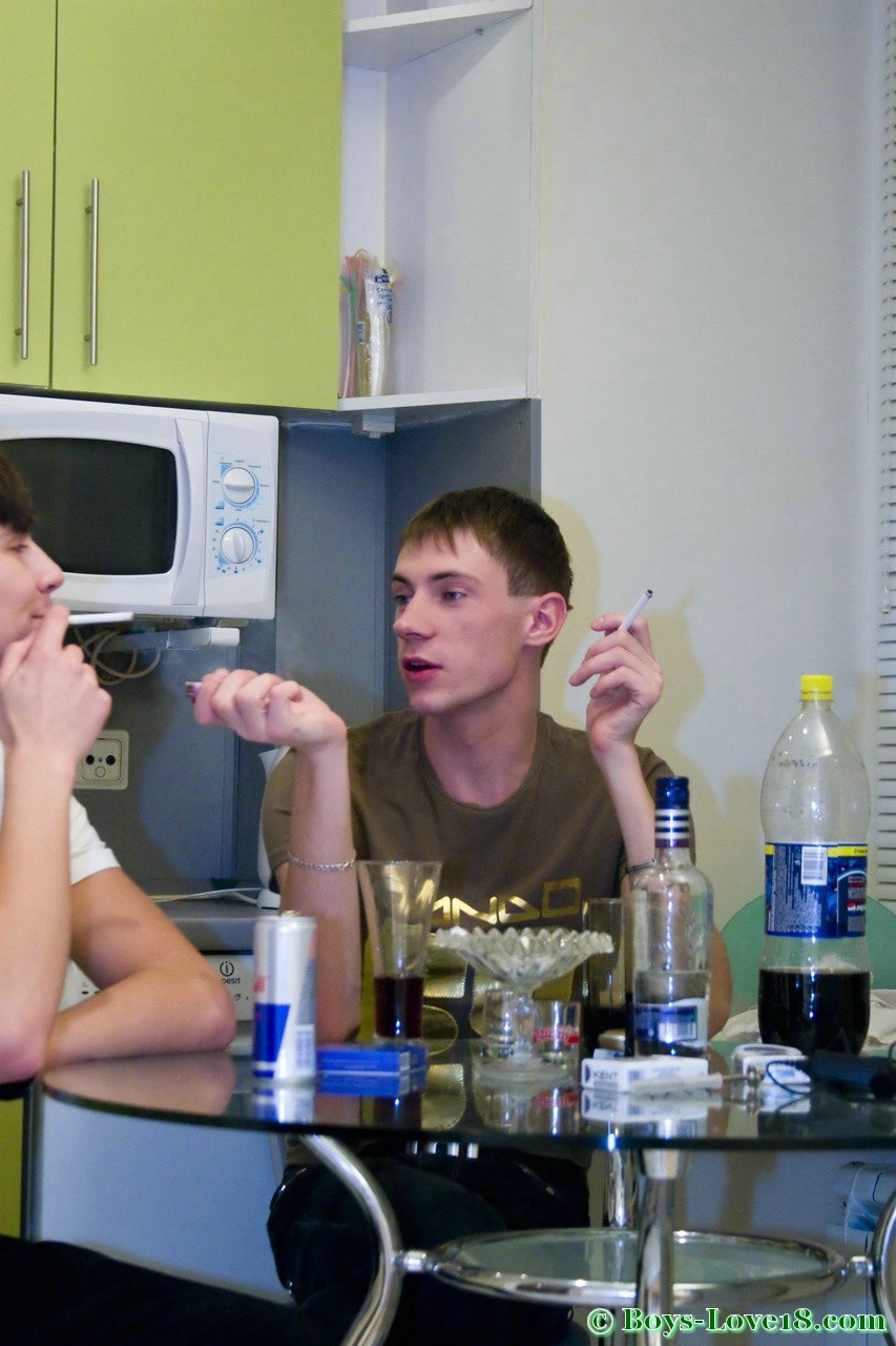 2 very handsome twinks play with each other for the first time #76904223