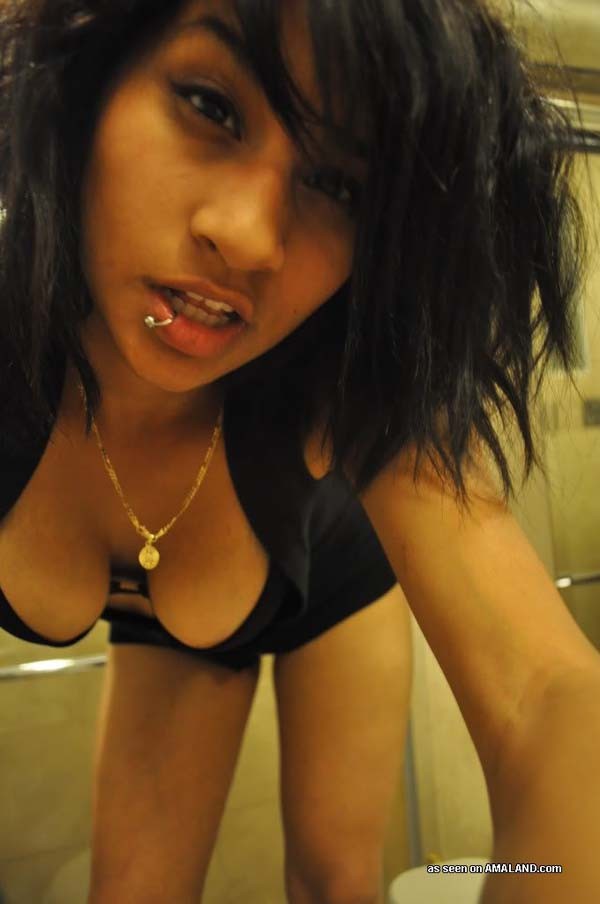 Amateur busty mulatto bikini honey #77956483