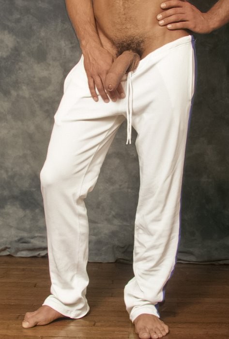 A gorgeous smooth muscle stripping and showing off in a studio #76943405